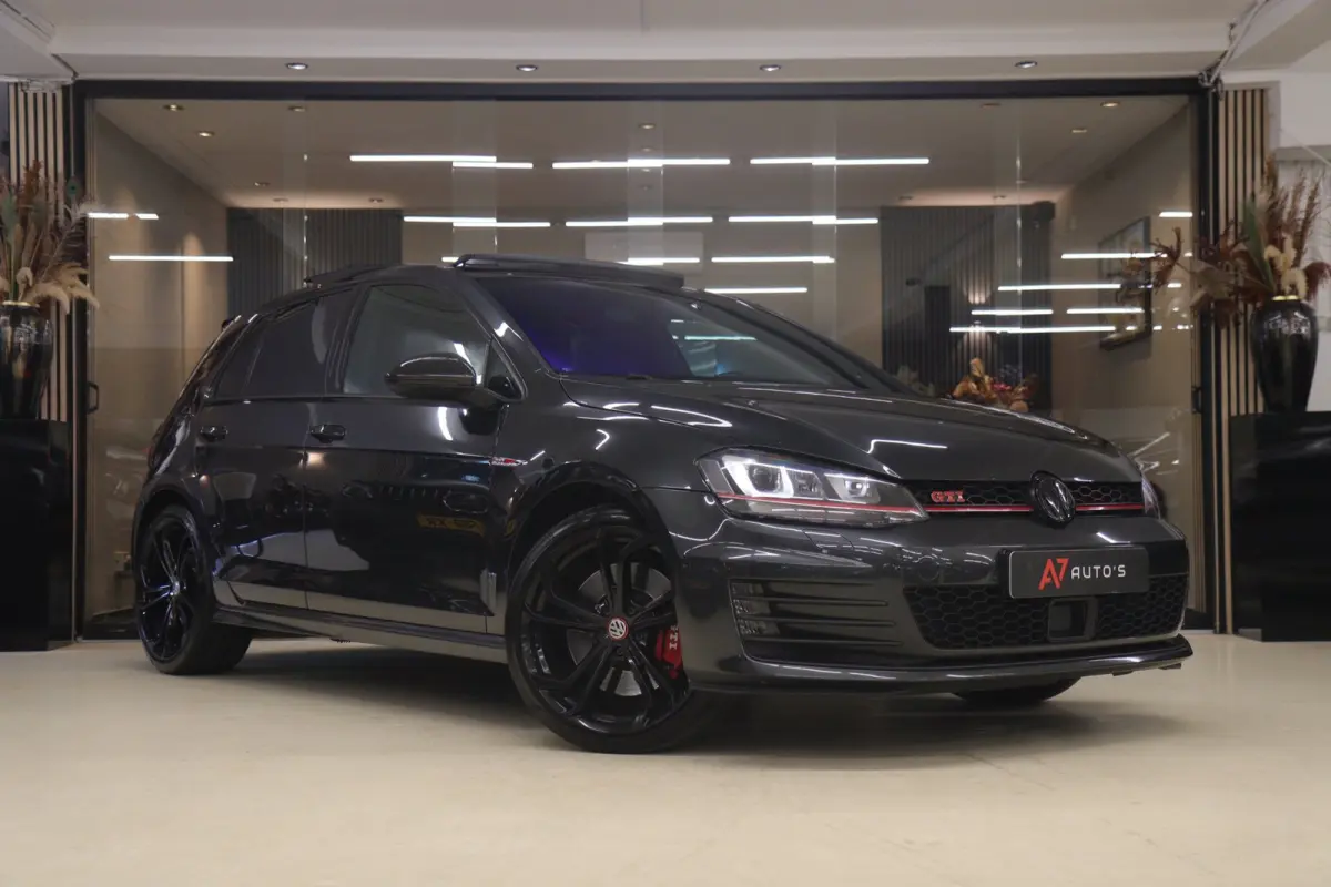 2.0 TSI GTI Performance PANO/CARPLAY/STOELVER/CAM/DCC/VOL