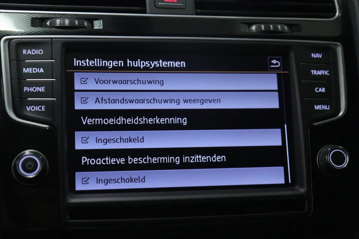 2.0 TSI GTI Performance PANO/CARPLAY/STOELVER/CAM/DCC/VOL