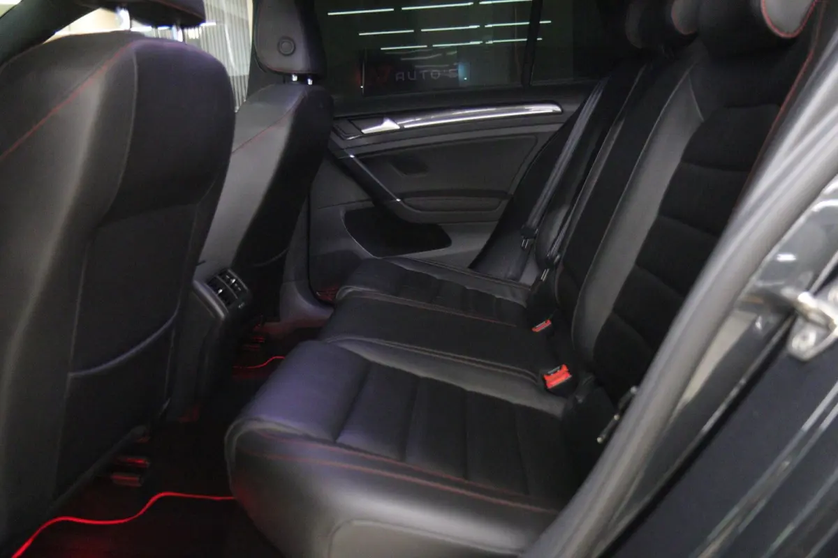 2.0 TSI GTI Performance PANO/CARPLAY/STOELVER/CAM/DCC/VOL