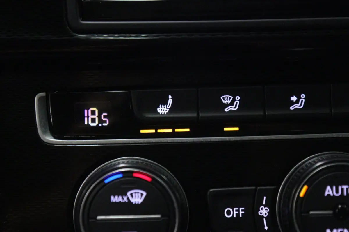 2.0 TSI GTI Performance PANO/CARPLAY/STOELVER/CAM/DCC/VOL
