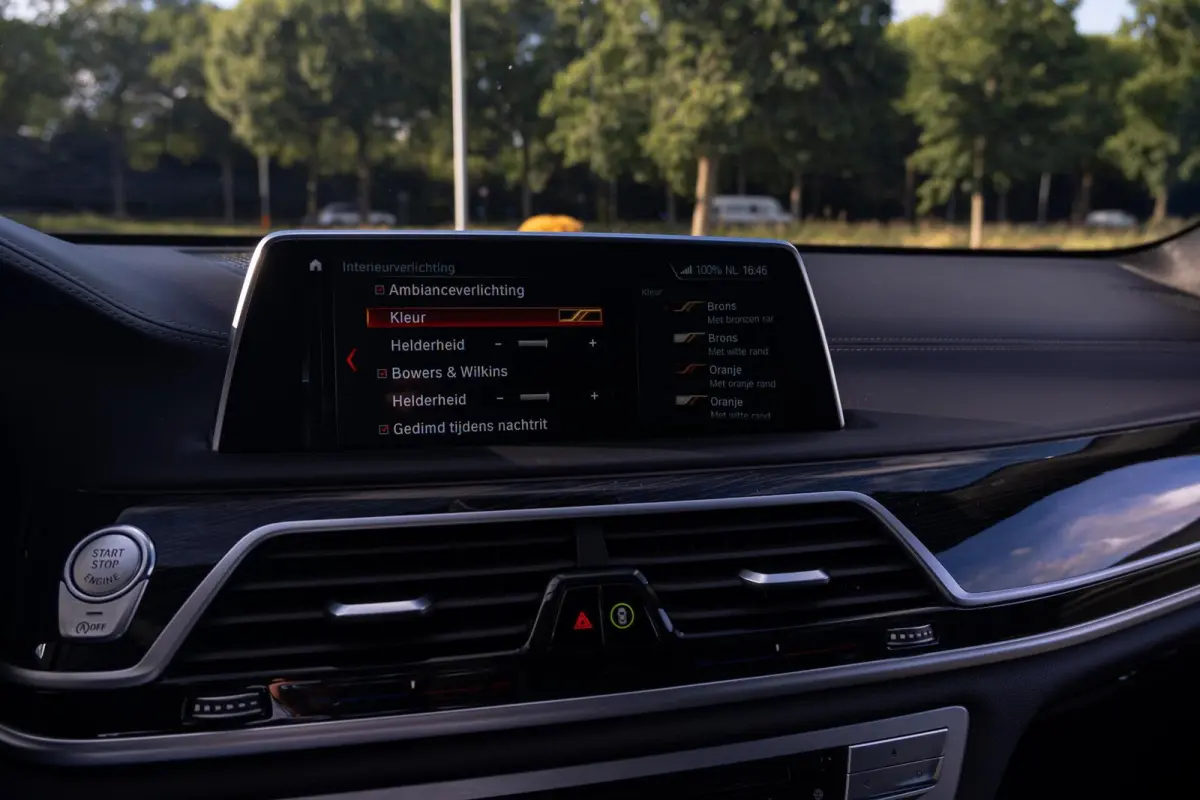 750i 4.4 V8 xDrive M-Sport|2e Eig|AchterasBesturing|Bowers & Wilkins|Massage|SoftClose|Trekhaak|CarPlay|Laser|Dealer Onderhouden