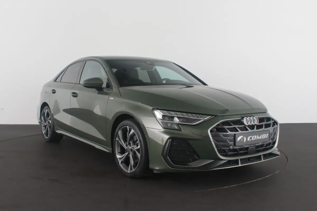 30TFSI MHEV S line Sport Edition > District Green/Leer/Full S line/18inch/ACC...