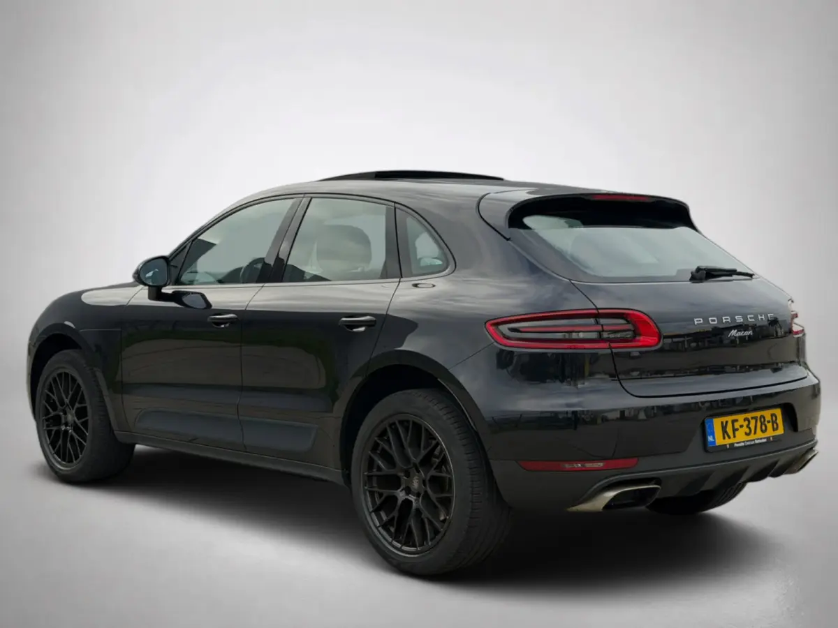 2.0 (NL-auto, Dealer ondH, Panorama, Luxe stoelen, Camera, StoelV, StoelV, Lane Assist, Etc)