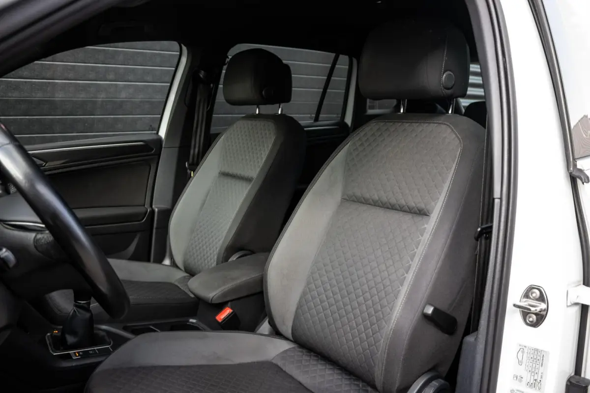 1.4 TSI R-Line | TREKHAAK | CARPLAY | ACC | LED | 19" LM VELG