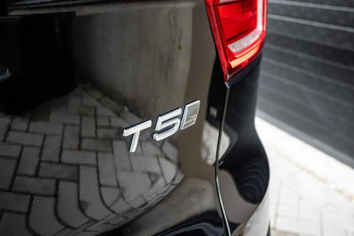 1.5 T5 Twin Engine | CARPLAY | TREKHAAK | MEMORY | LED