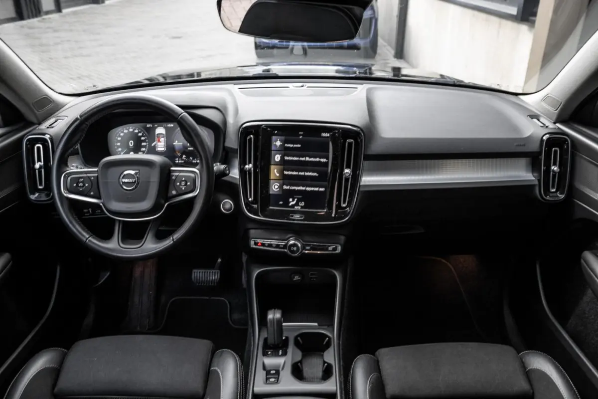 1.5 T5 Twin Engine | CARPLAY | TREKHAAK | MEMORY | LED