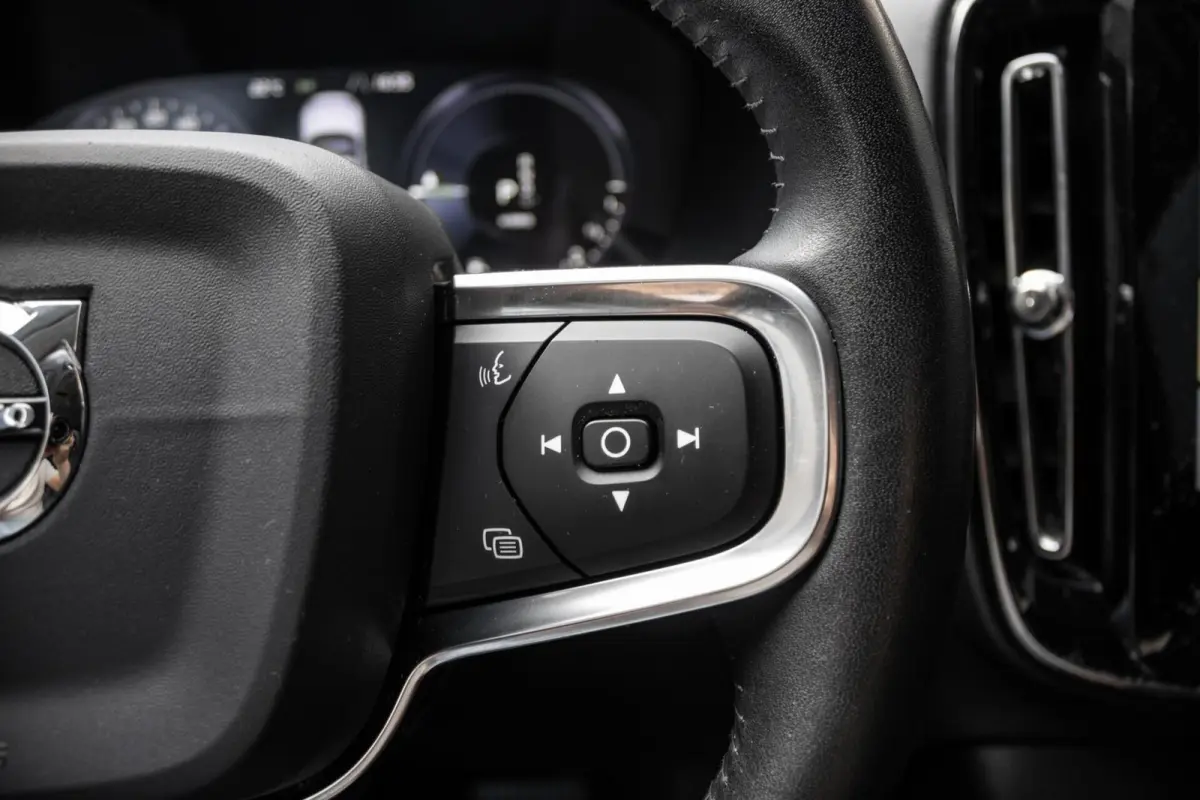 1.5 T5 Twin Engine | CARPLAY | TREKHAAK | MEMORY | LED