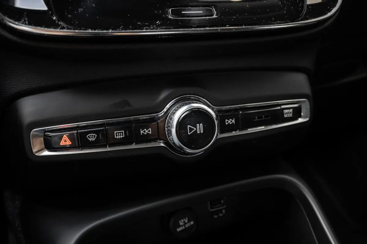 1.5 T5 Twin Engine | CARPLAY | TREKHAAK | MEMORY | LED