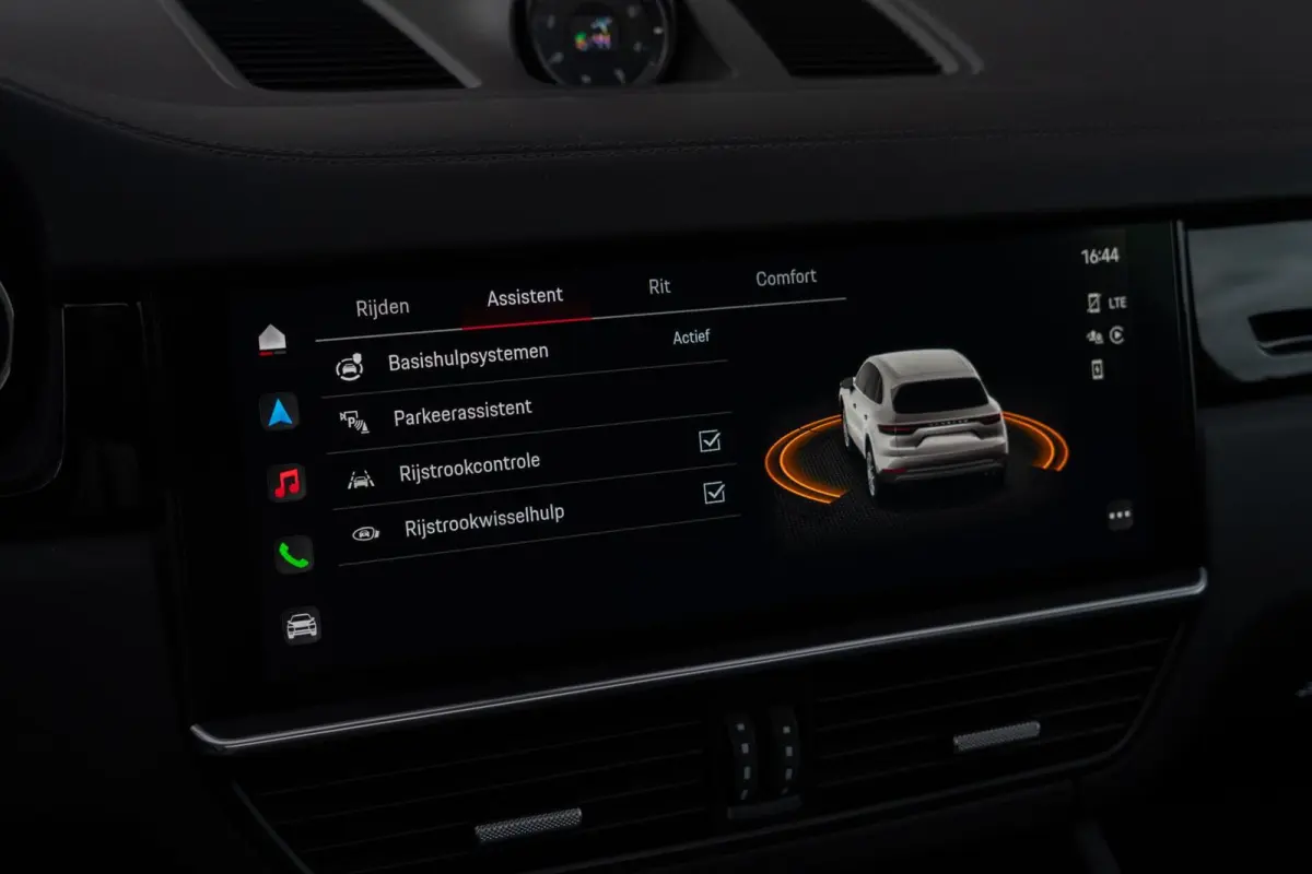 3.0 E-Hybrid Platinum Edition|Panorama|Bose|Massage|Trekhaak|Ventilatie|360 Camera|Chrono|Dealer Onderhouden