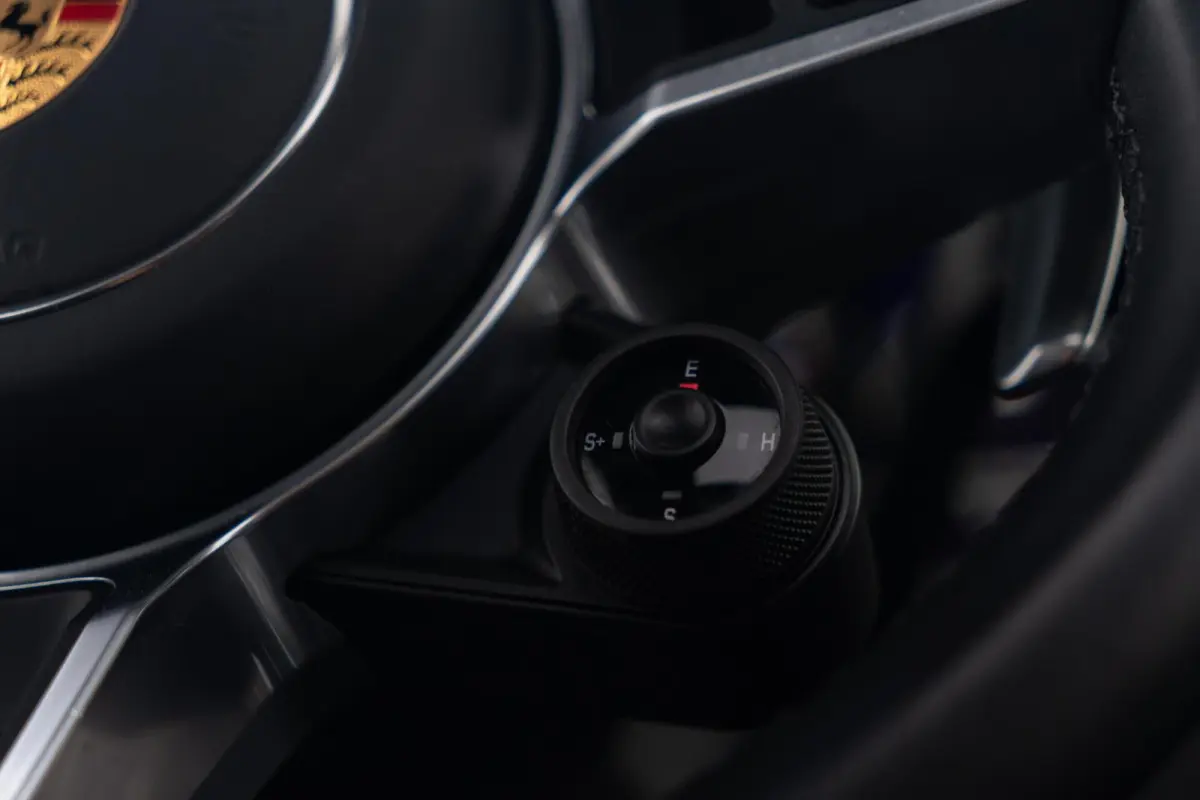 3.0 E-Hybrid Platinum Edition|Panorama|Bose|Massage|Trekhaak|Ventilatie|360 Camera|Chrono|Dealer Onderhouden