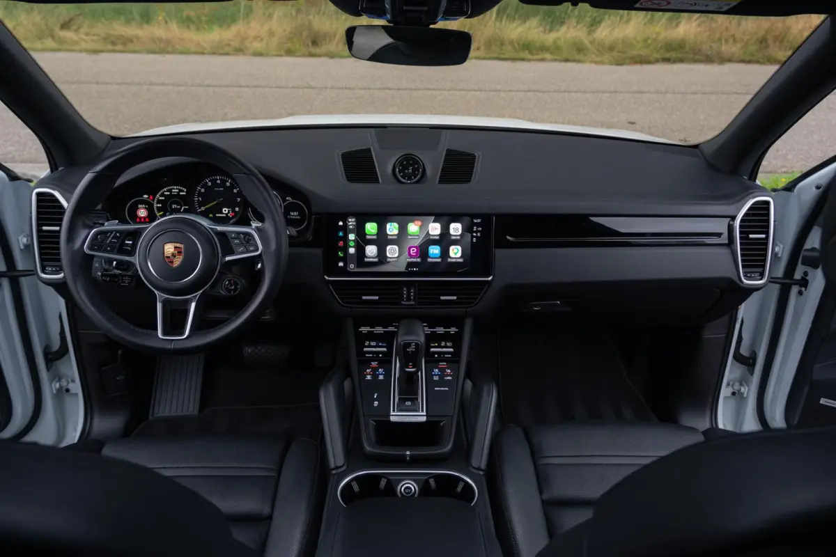 3.0 E-Hybrid Platinum Edition|Panorama|Bose|Massage|Trekhaak|Ventilatie|360 Camera|Chrono|Dealer Onderhouden