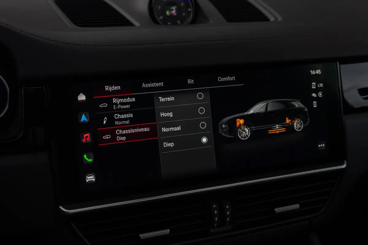 3.0 E-Hybrid Platinum Edition|Panorama|Bose|Massage|Trekhaak|Ventilatie|360 Camera|Chrono|Dealer Onderhouden