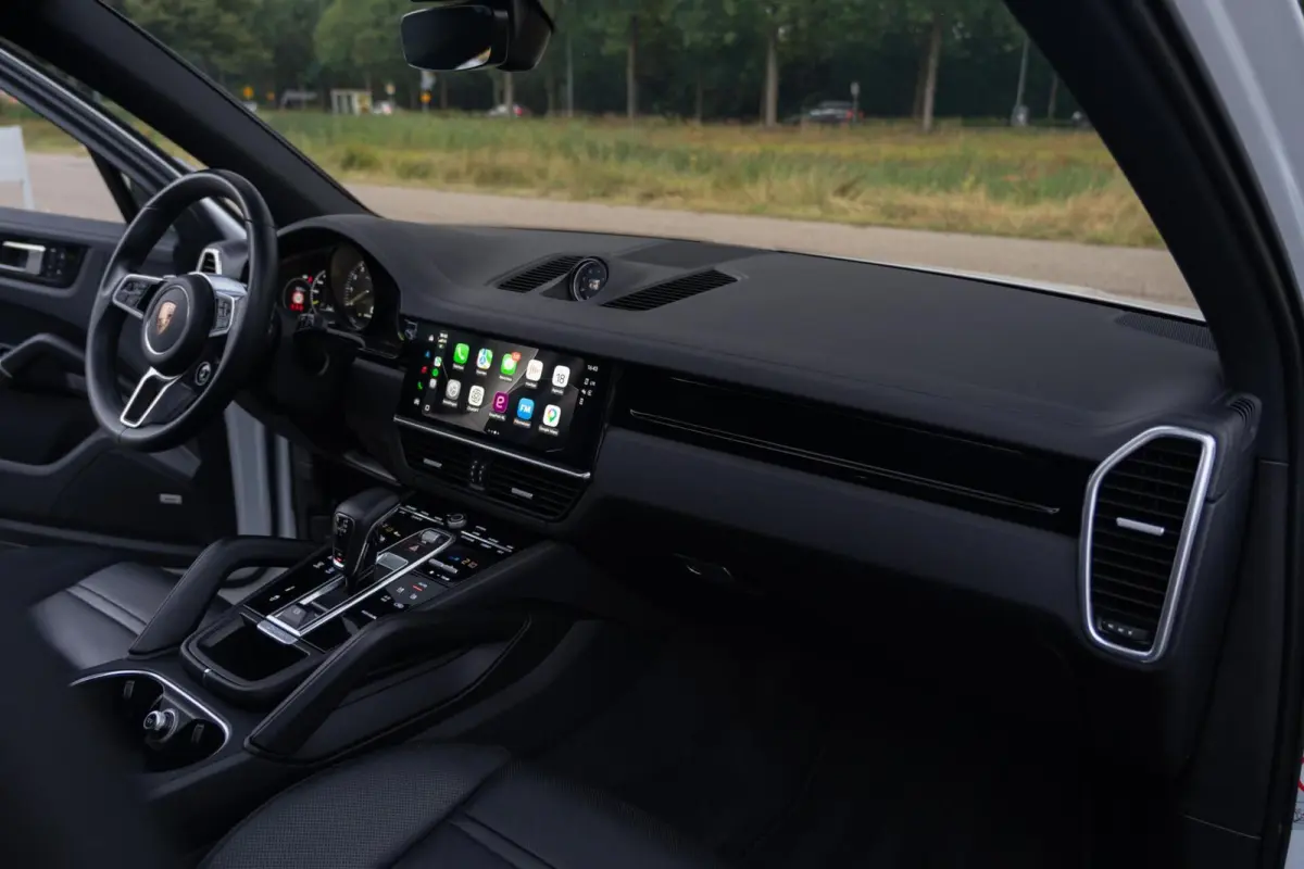 3.0 E-Hybrid Platinum Edition|Panorama|Bose|Massage|Trekhaak|Ventilatie|360 Camera|Chrono|Dealer Onderhouden