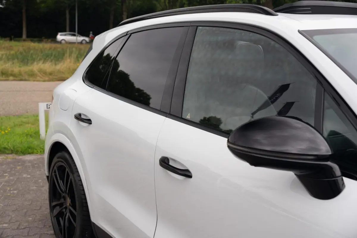 3.0 E-Hybrid Platinum Edition|Panorama|Bose|Massage|Trekhaak|Ventilatie|360 Camera|Chrono|Dealer Onderhouden