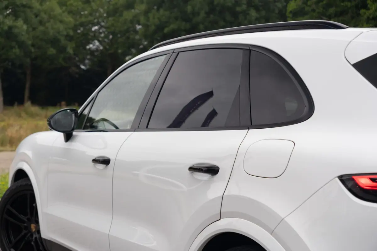 3.0 E-Hybrid Platinum Edition|Panorama|Bose|Massage|Trekhaak|Ventilatie|360 Camera|Chrono|Dealer Onderhouden