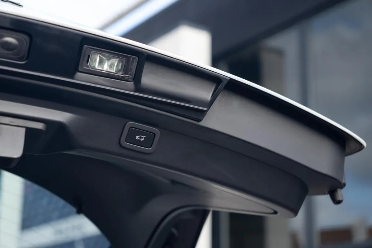 EV320 S 90 kWh|BTW|Org NL NAP|1ste Eig|3-Fase|Facelift|CarPlay|Edition S|Meridian|DAB|Dealer Onderhouden