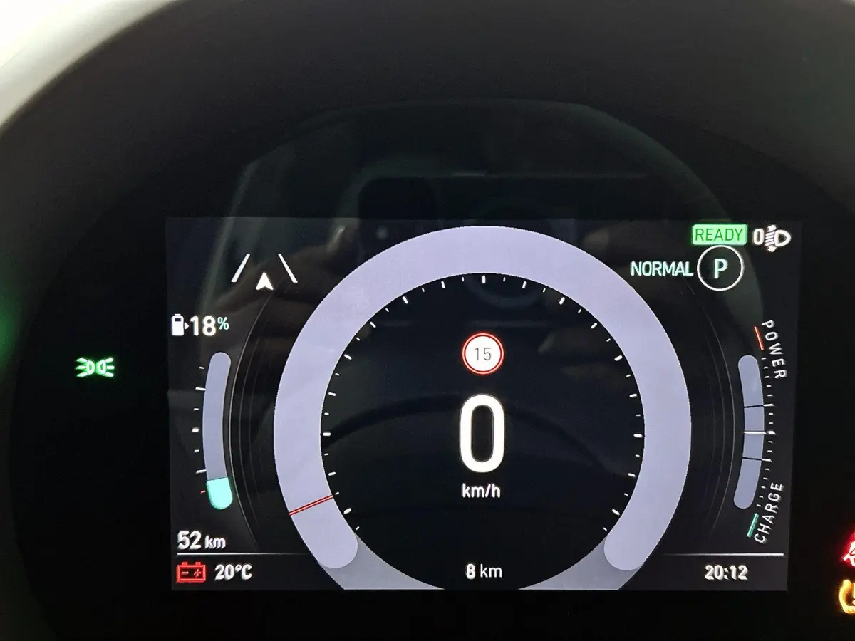 118pk La Prima 42 kWh Automaat | Soft Top | Navigatie | Climate Control | Adaptieve Cruise Control | Achteruitrijcamera | Dodehoekdetectie | 17" Lichtmetalen Velgen | Apple Carplay/Android A
