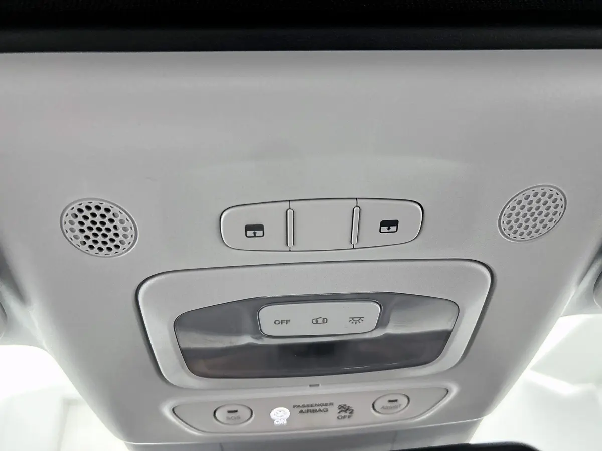 118pk La Prima 42 kWh Automaat | Soft Top | Navigatie | Climate Control | Adaptieve Cruise Control | Achteruitrijcamera | Dodehoekdetectie | 17" Lichtmetalen Velgen | Apple Carplay/Android A