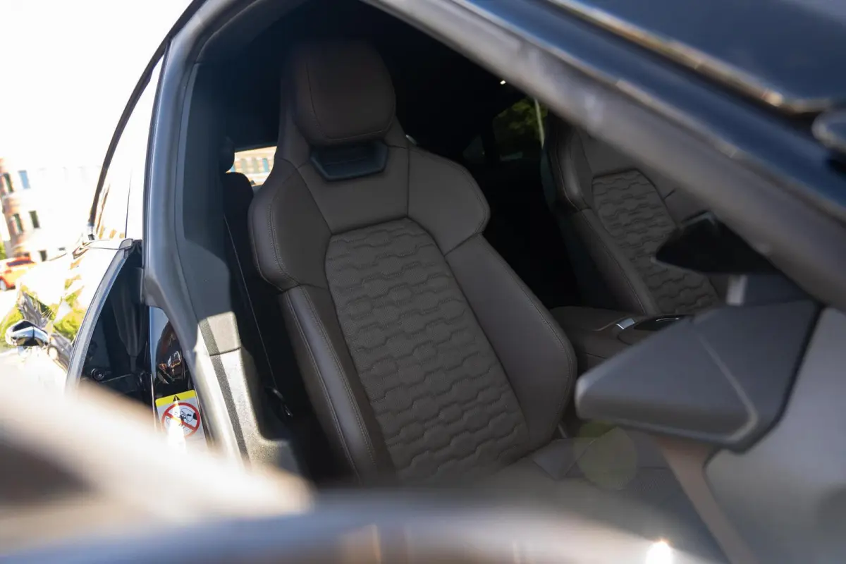 Edition ZERO 93 kWh|Org.NL NAP|1ste Eig.|BTW|RS-Seat|Ceramic|Carbon|Head Up|Matrix|Nachtzicht|Bang en Olufsen|S-Line|Luchtvering|Dealer Onderhouden