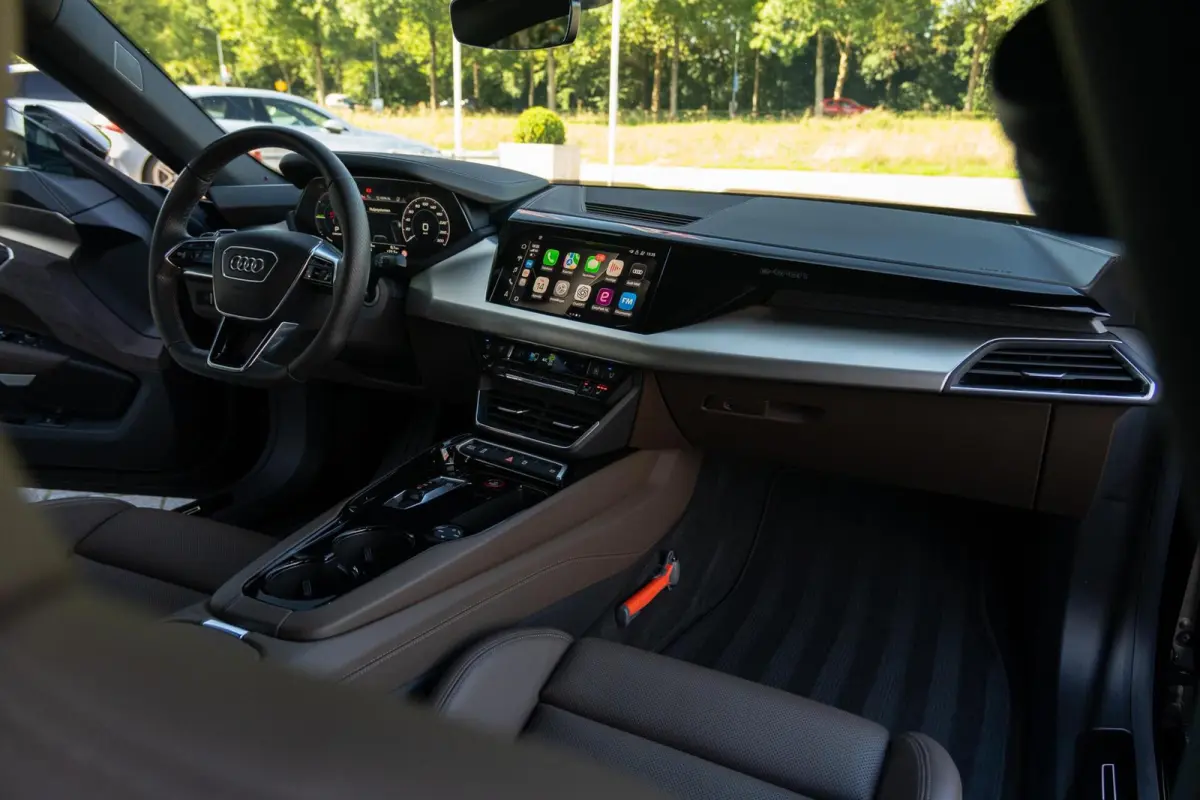 Edition ZERO 93 kWh|Org.NL NAP|1ste Eig.|BTW|RS-Seat|Ceramic|Carbon|Head Up|Matrix|Nachtzicht|Bang en Olufsen|S-Line|Luchtvering|Dealer Onderhouden
