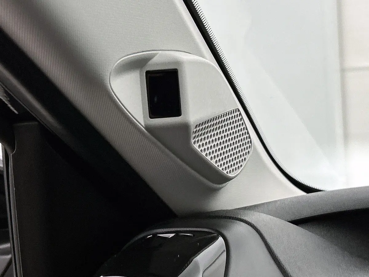 1.2 Hybrid 145pk Plus Automaat | Navigatie | Apple Carplay/Android Auto | Climate Control | Cruise Control | Achteruitrijcamera | Parkeersensoren |