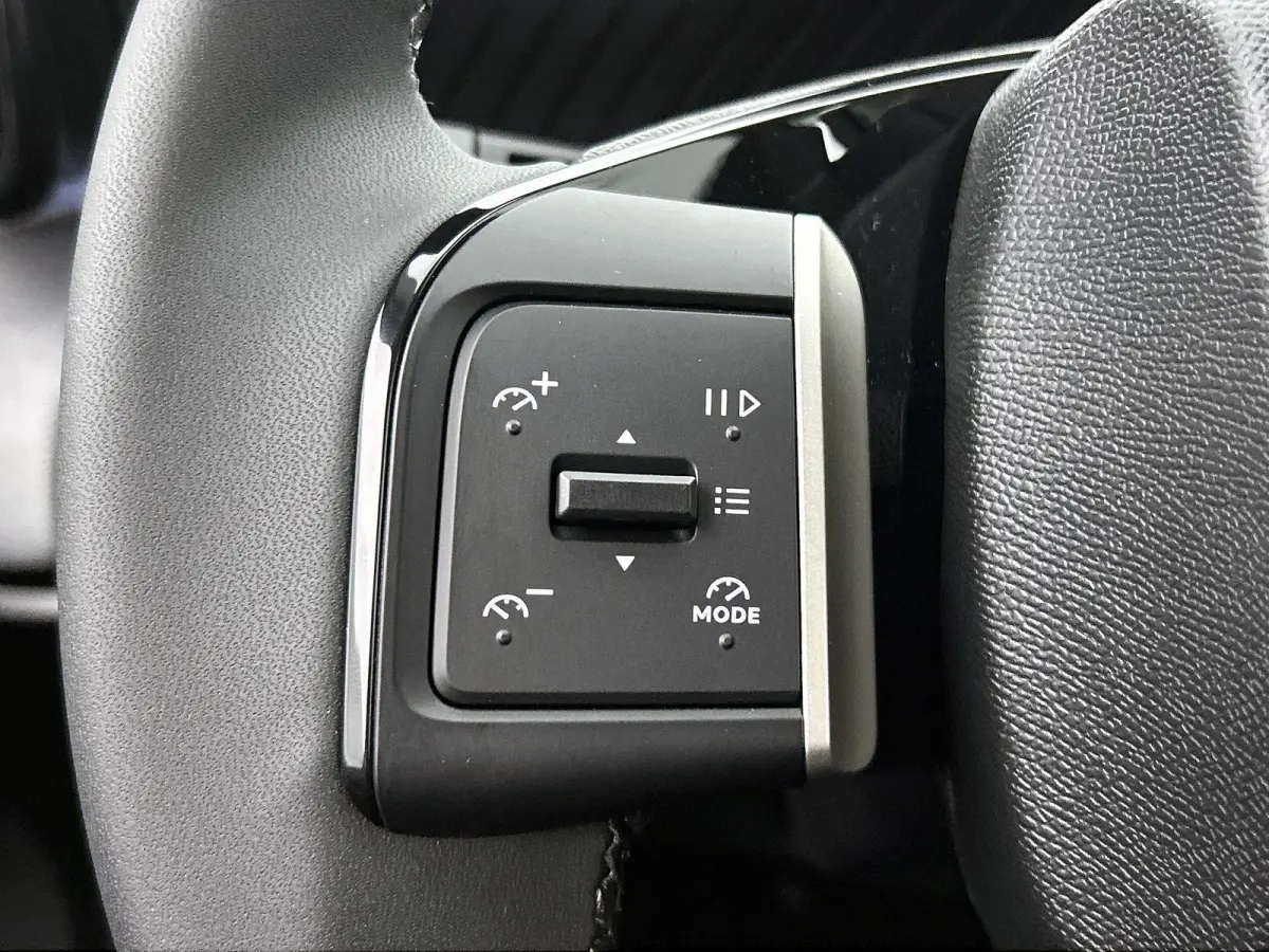 1.2 Hybrid 145pk Plus Automaat | Navigatie | Apple Carplay/Android Auto | Climate Control | Cruise Control | Achteruitrijcamera | Parkeersensoren |