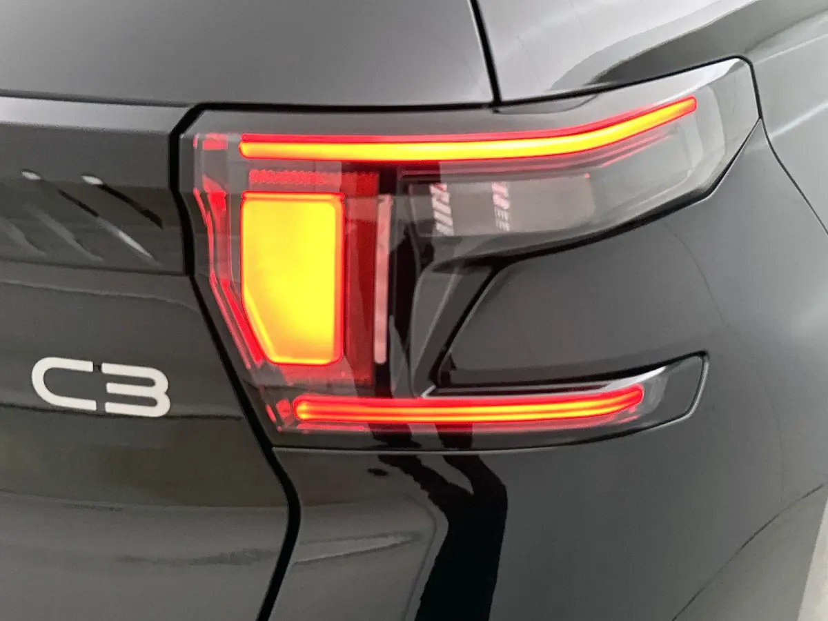 1.2 Hybrid 145pk Plus Automaat | Navigatie | Apple Carplay/Android Auto | Climate Control | Cruise Control | Achteruitrijcamera | Parkeersensoren |