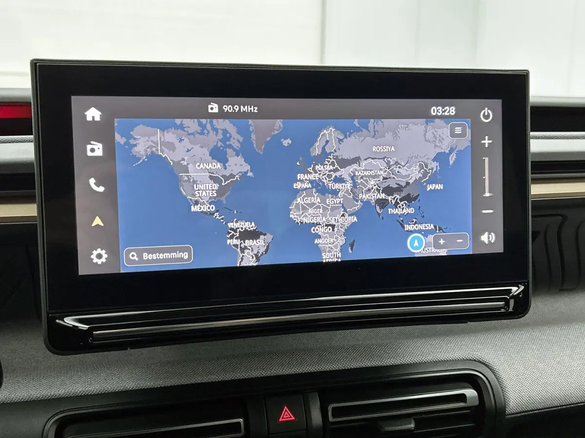 1.2 Hybrid 145pk Plus Automaat | Navigatie | Apple Carplay/Android Auto | Climate Control | Cruise Control | Achteruitrijcamera | Parkeersensoren |