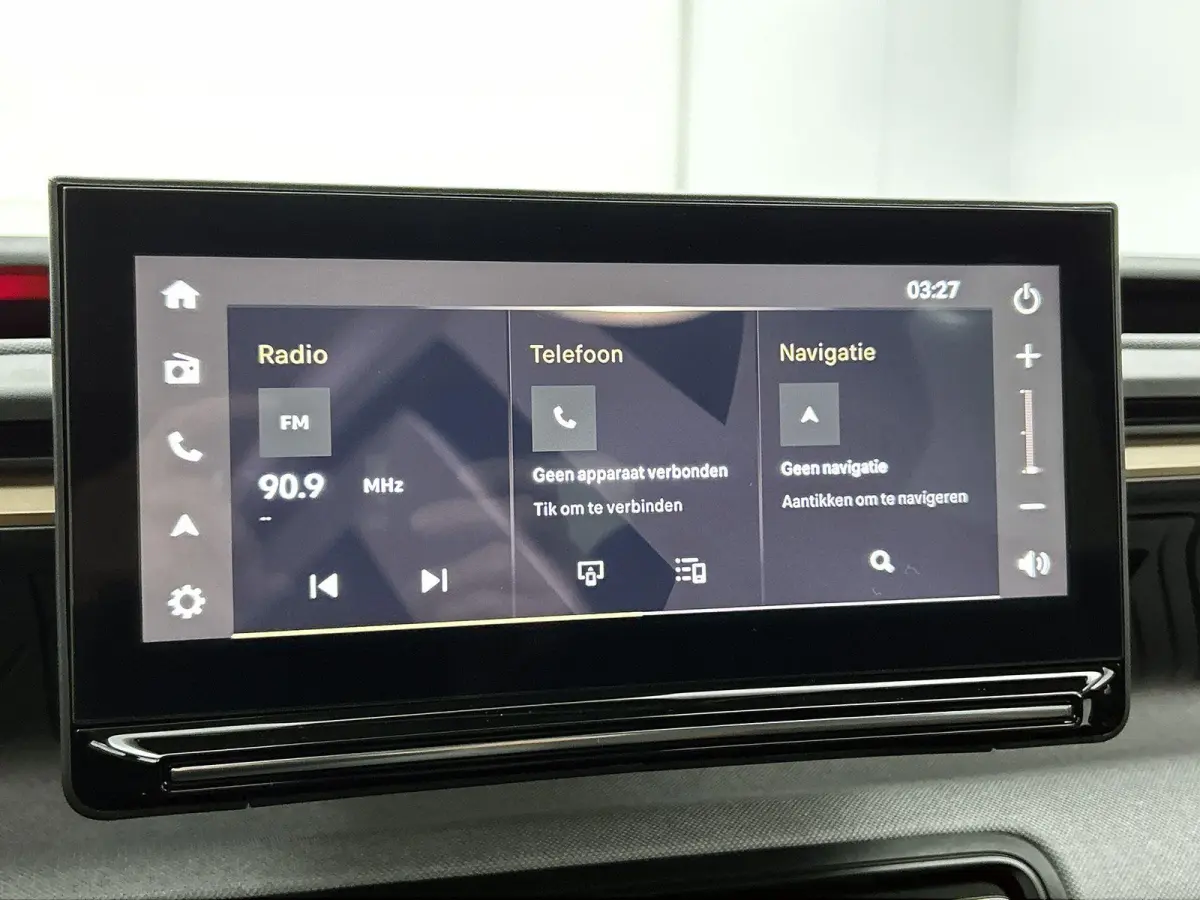 1.2 Hybrid 145pk Plus Automaat | Navigatie | Apple Carplay/Android Auto | Climate Control | Cruise Control | Achteruitrijcamera | Parkeersensoren |