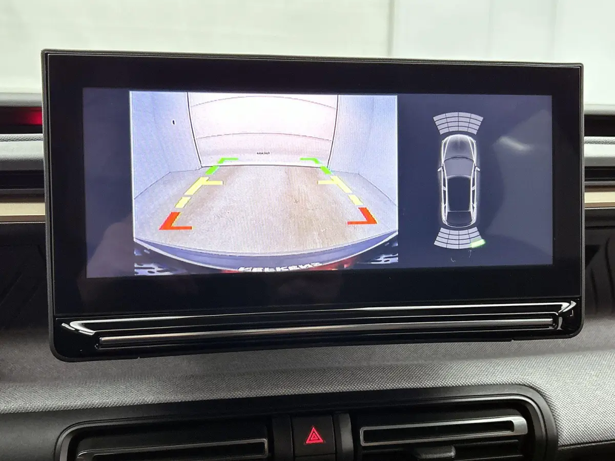 1.2 Hybrid 145pk Plus Automaat | Navigatie | Apple Carplay/Android Auto | Climate Control | Cruise Control | Achteruitrijcamera | Parkeersensoren |