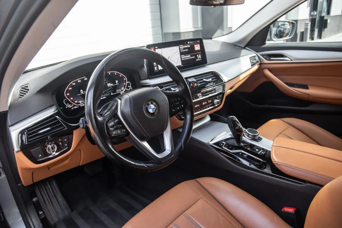 530e Business Edition Plus / Pano / Trekhaak