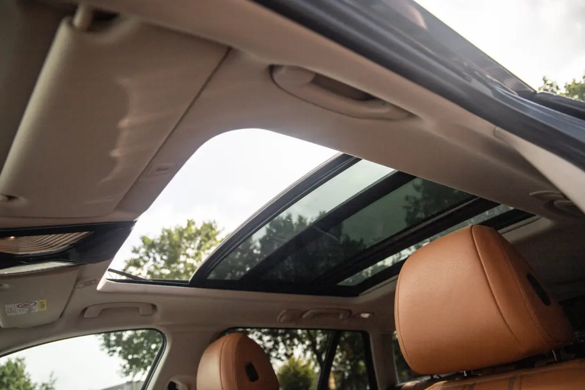 530e Business Edition Plus / Pano / Trekhaak