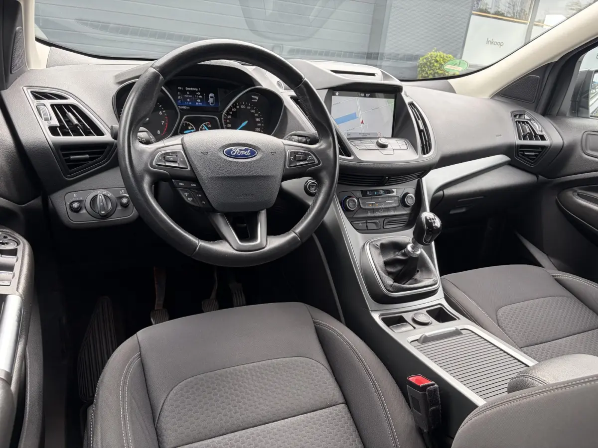 1.5 EcoBoost Trend Ultimate ✓Dealer Onderhouden✓Carplay✓Camera✓Navi✓Trekhaak✓Clima✓Cruise✓Pdc✓17'' Lm velgen✓150pk✓6 Bak✓4xElekt ramen✓N.A.P✓Apk  tot 04-2027