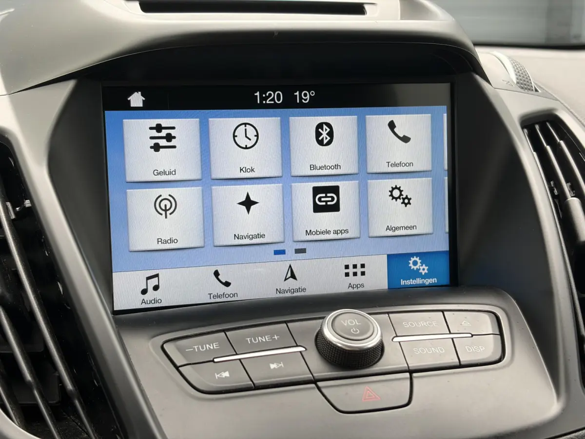 1.5 EcoBoost Trend Ultimate ✓Dealer Onderhouden✓Carplay✓Camera✓Navi✓Trekhaak✓Clima✓Cruise✓Pdc✓17'' Lm velgen✓150pk✓6 Bak✓4xElekt ramen✓N.A.P✓Apk  tot 04-2027
