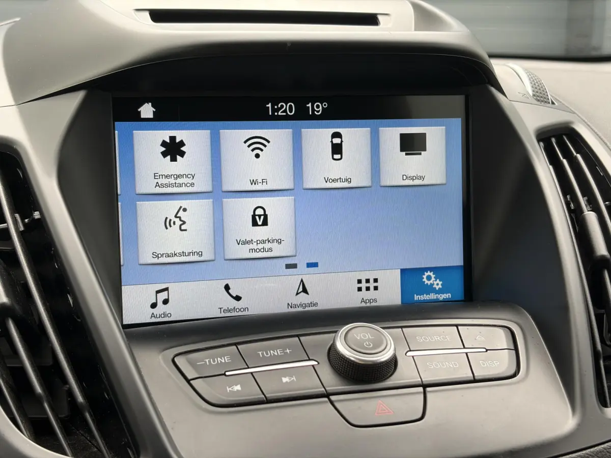 1.5 EcoBoost Trend Ultimate ✓Dealer Onderhouden✓Carplay✓Camera✓Navi✓Trekhaak✓Clima✓Cruise✓Pdc✓17'' Lm velgen✓150pk✓6 Bak✓4xElekt ramen✓N.A.P✓Apk  tot 04-2027
