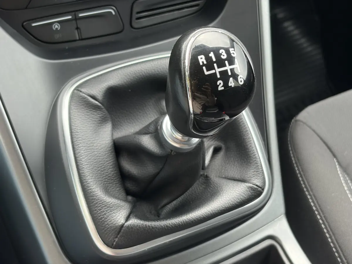 1.5 EcoBoost Trend Ultimate ✓Dealer Onderhouden✓Carplay✓Camera✓Navi✓Trekhaak✓Clima✓Cruise✓Pdc✓17'' Lm velgen✓150pk✓6 Bak✓4xElekt ramen✓N.A.P✓Apk  tot 04-2027
