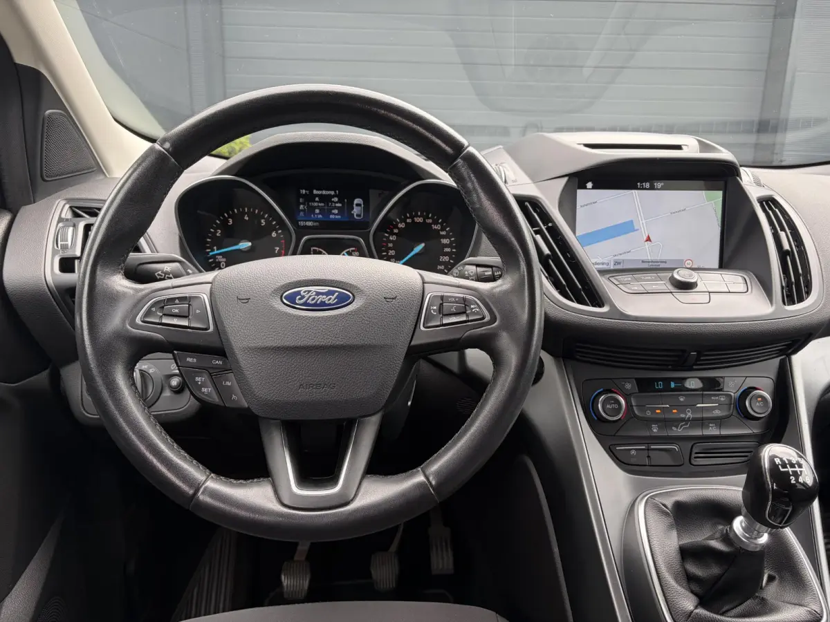 1.5 EcoBoost Trend Ultimate ✓Dealer Onderhouden✓Carplay✓Camera✓Navi✓Trekhaak✓Clima✓Cruise✓Pdc✓17'' Lm velgen✓150pk✓6 Bak✓4xElekt ramen✓N.A.P✓Apk  tot 04-2027