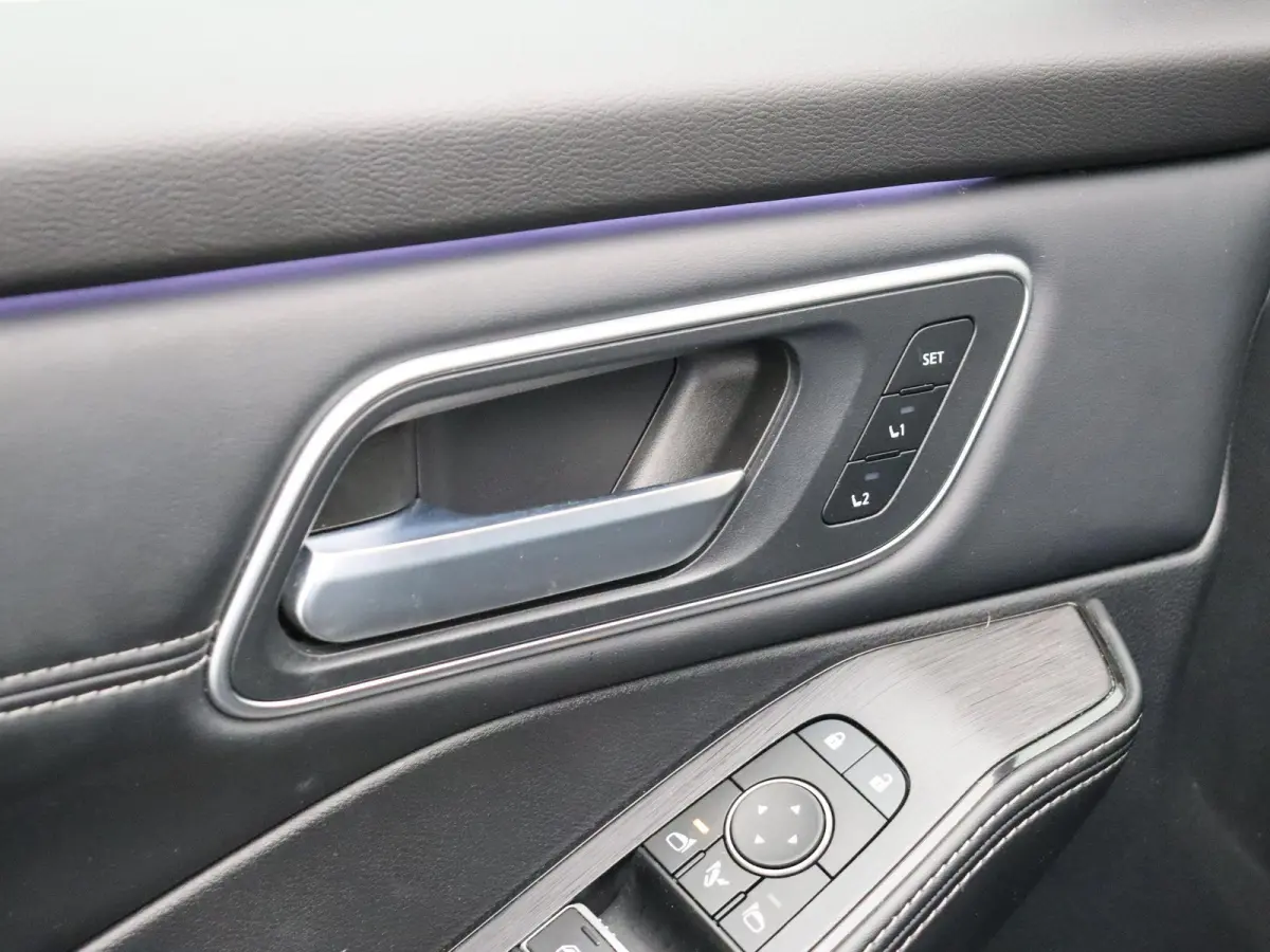 1.5 e-4orce Tekna 4WD | Trekhaak | Head-Up Display | Stoel, Stuurwiel en Voorruit verwarming |