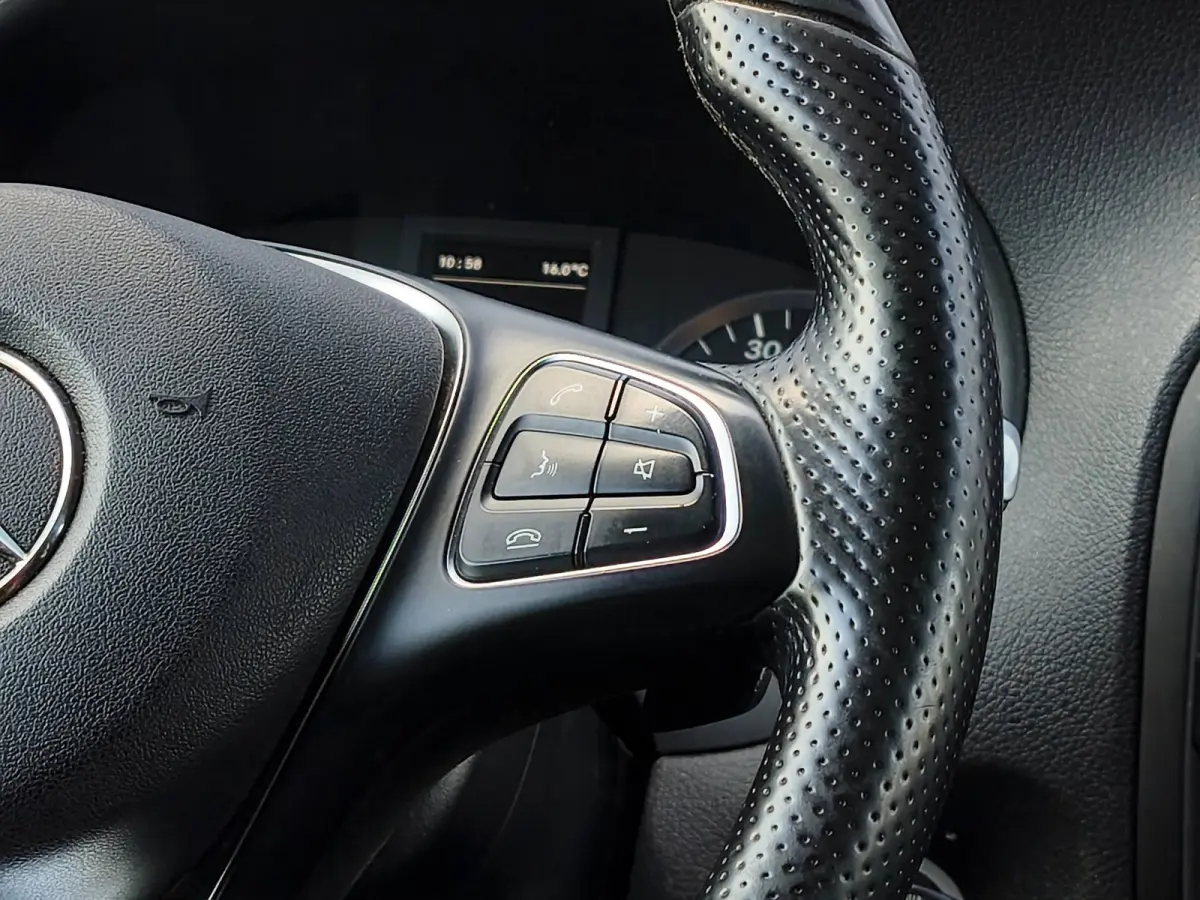 Mercedes-Benz Vito 119CDI AUTOMAAT DUBBELE CABINE CLIMA CRUISE PDC