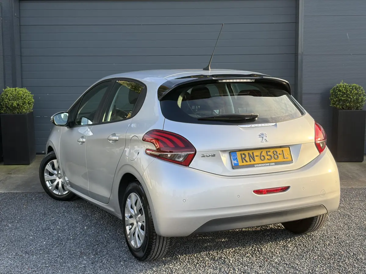 1.2 PureTech Blue Lion ✓Nieuwe D-riem✓2e Eigenaar✓Navi✓Carplay✓Net beurt gehad✓Dealer Onderhouden✓Airco✓Cruise✓Pdc✓5 Deurs✓N.A.P✓Bj 12-2017✓Apk tot 11-2027