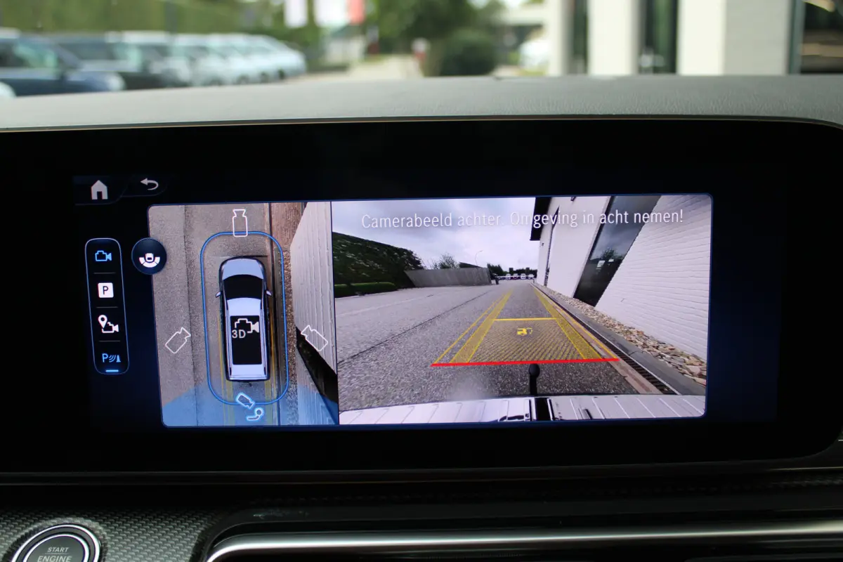 300d / DC / AMG / 4-Matic / 2x Elec Schuifdeur / 360 Camera / Vol Opties / NIEUWSTAAT