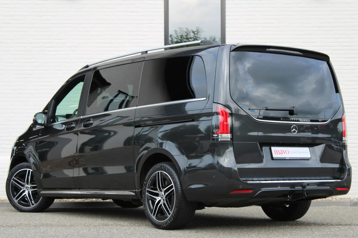 300d / DC / AMG / 4-Matic / 2x Elec Schuifdeur / 360 Camera / Vol Opties / NIEUWSTAAT