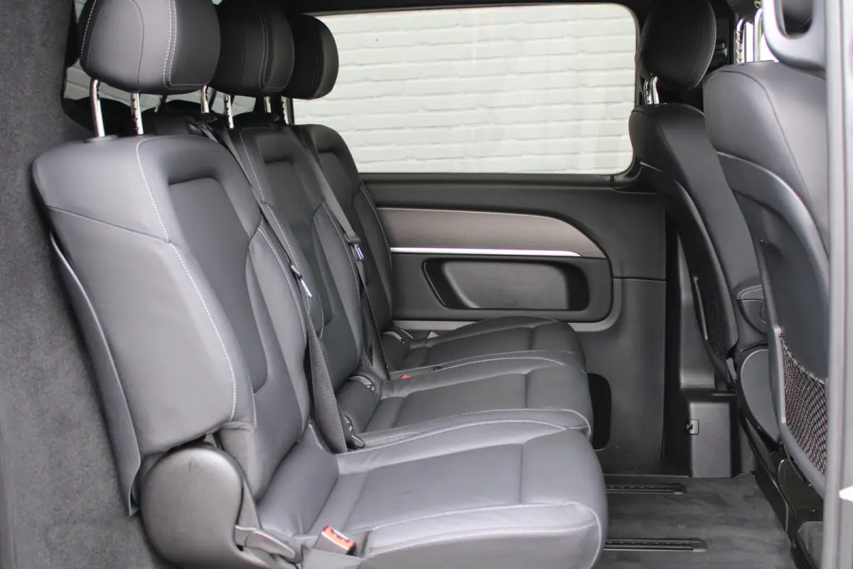300d / DC / AMG / 4-Matic / 2x Elec Schuifdeur / 360 Camera / Vol Opties / NIEUWSTAAT