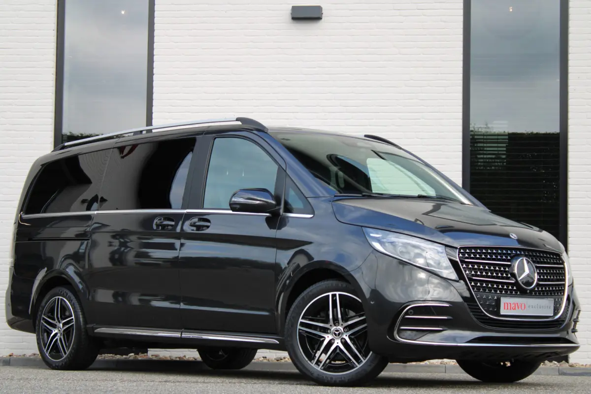 300d / DC / AMG / 4-Matic / 2x Elec Schuifdeur / 360 Camera / Vol Opties / NIEUWSTAAT