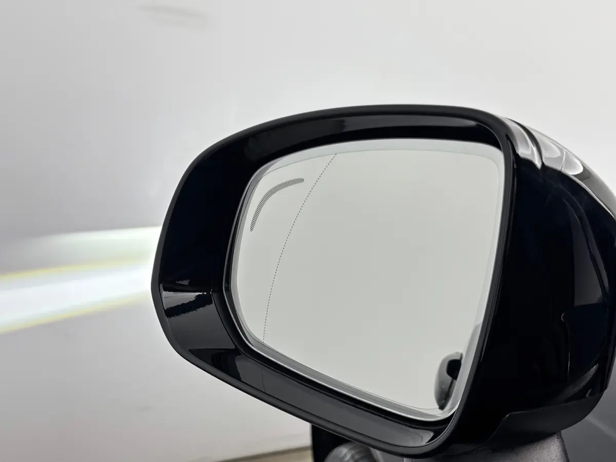 T8 Recharge Ultra Dark | 21" | Luchtvering | Bowers & Wilkins | Trekhaak | Geventileerd Nappa | Stoelmassage | Panoramadak | Head-Up | 360 Camera | Gelaagd Glas