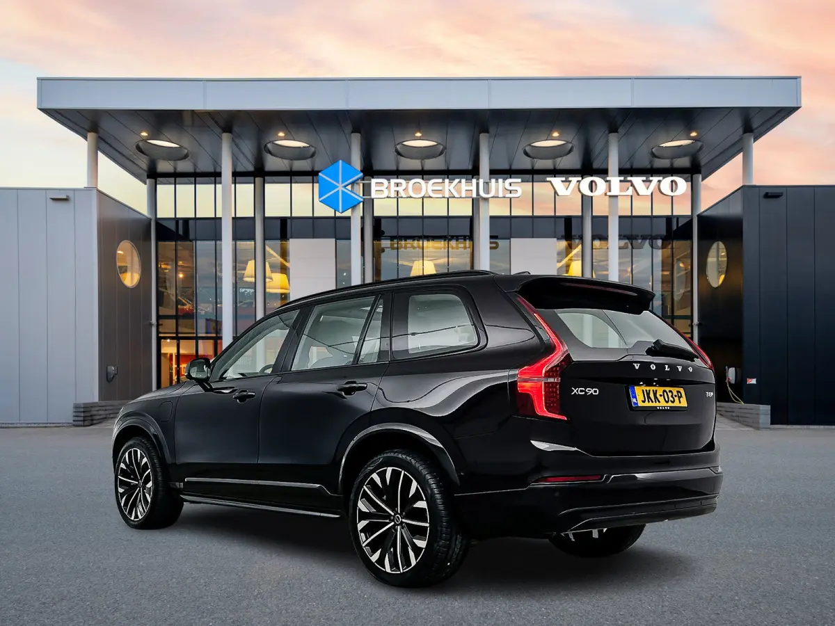 T8 Recharge Ultra Dark | 21" | Luchtvering | Bowers & Wilkins | Trekhaak | Geventileerd Nappa | Stoelmassage | Panoramadak | Head-Up | 360 Camera | Gelaagd Glas