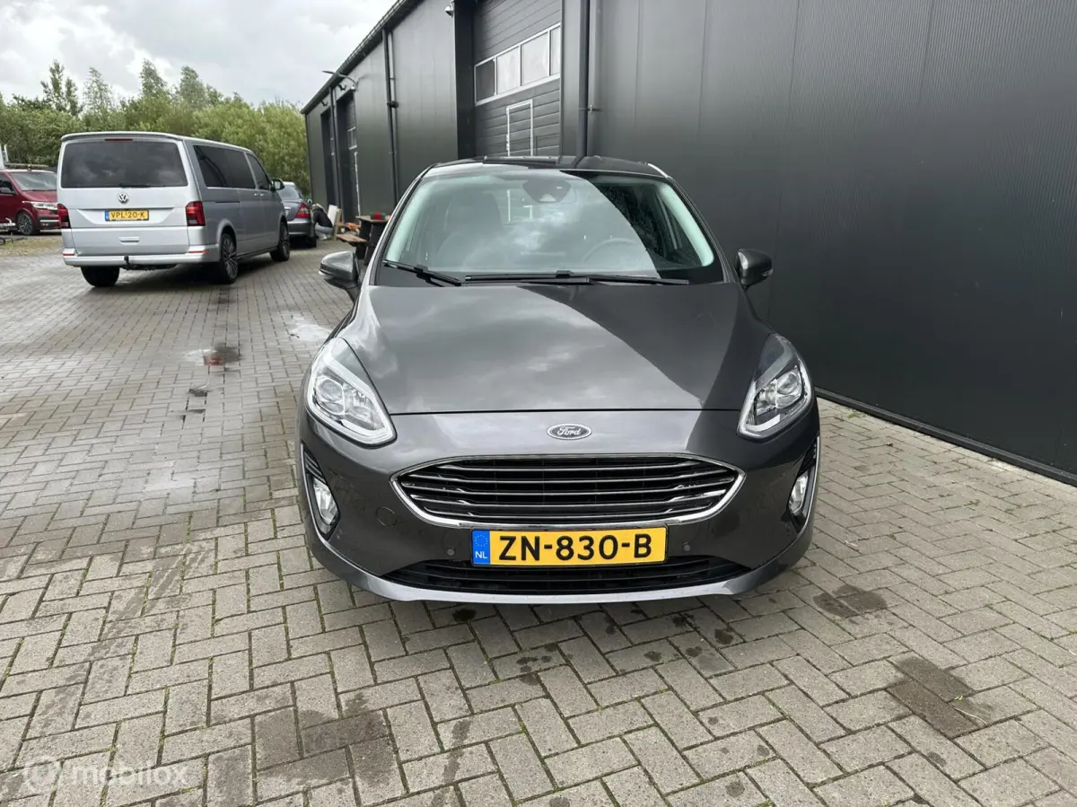 1.0 EcoBoost Titanium I Trekhaak I Stoelverwarming