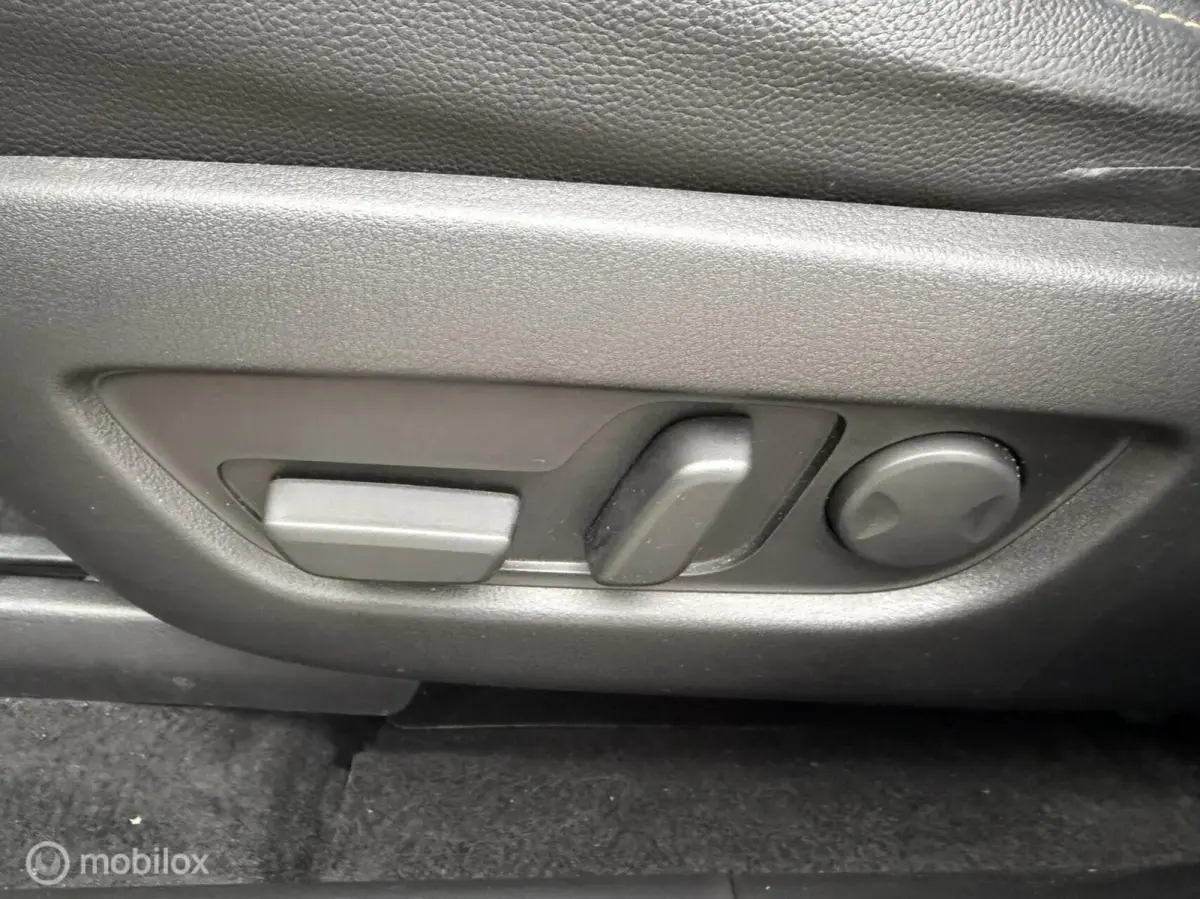 2.5 e-SkyActiv PHEV Homura