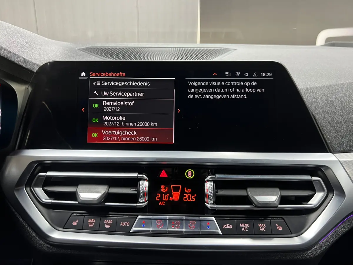 330e High Executive | Camera | Alcantara | Stoelverw. | Digital |