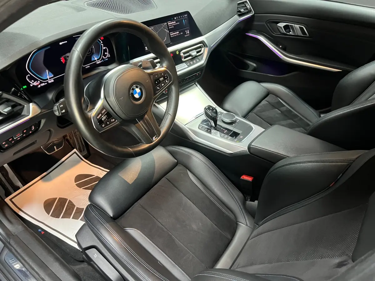 330e High Executive | Camera | Alcantara | Stoelverw. | Digital |